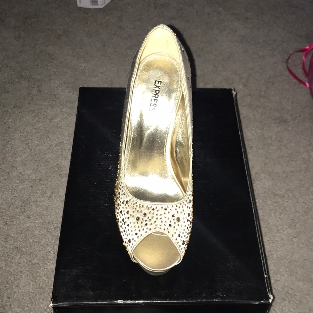 Rhinestone platform peep toe